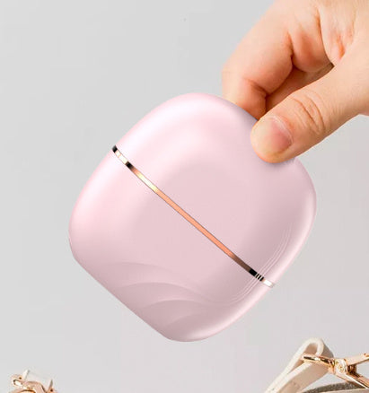 Portable Mini Hair Straightening Comb – Cordless, Rechargeable Styling Brush for Quick & Gentle Hair Care